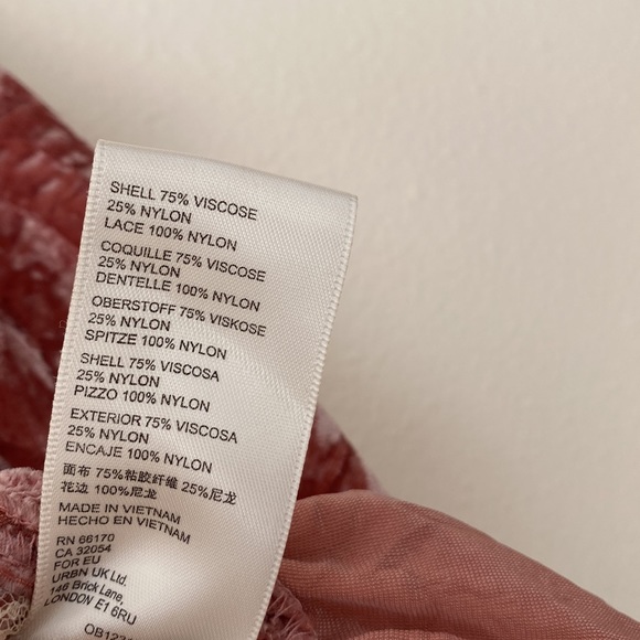 New Free People Yours Truly Velvet Peplum Top boho blouse mauve - Picture 14 of 14